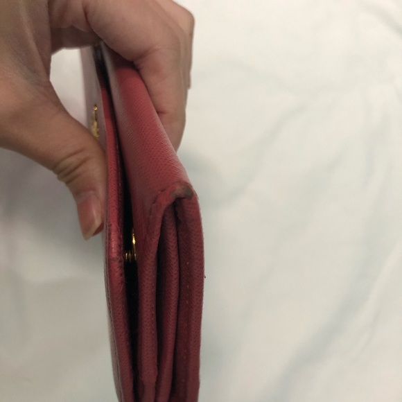 Prada leather wallet - Picture 4 of 8